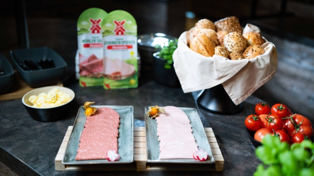 Gemeinsame Vermarktung: Rügenwalder Mühle und Endori kooperieren im Foodservice - Quelle: Rügenwalder Mühle
